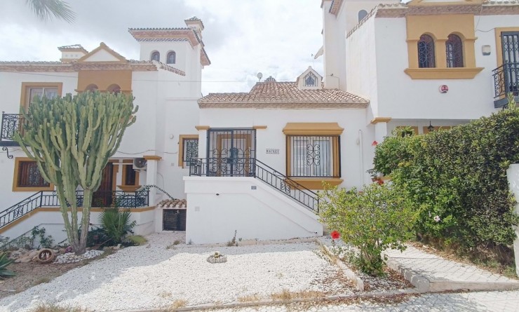 Townhouse - Sale - Orihuela Costa - Villamartín