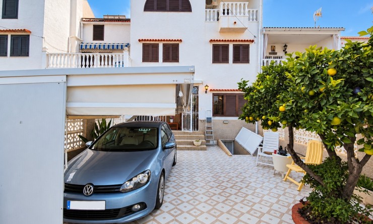 Townhouse - Sale - Torrevieja - Nueva Torrevieja