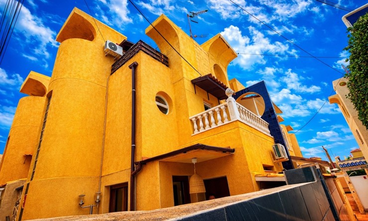Townhouse - Sale - Torrevieja - torrevieja