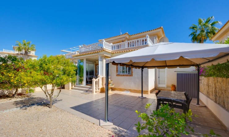 Villa - Revente - Orihuela Costa - La Zenia