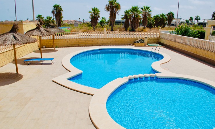 Villa - Revente - Orihuela Costa - 