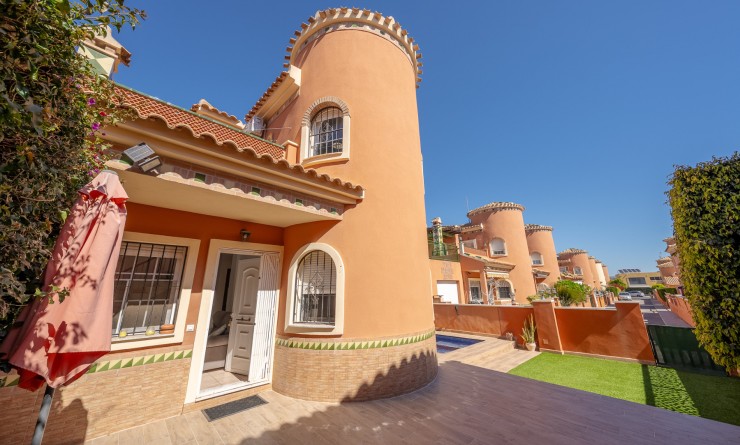 Villa - Revente - Playa Flamenca - Sportcentre