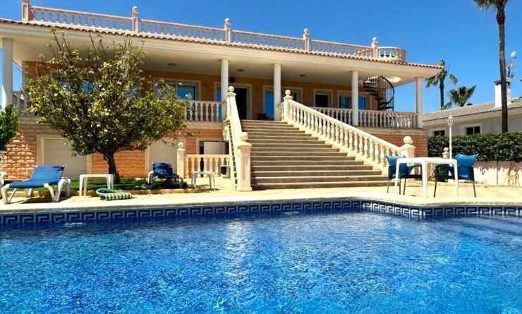 Villa - Sale - Alfas del Pí - Alfas del Pí