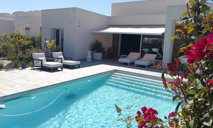 Villa - Sale - Algorfa - Club de Golf La Finca