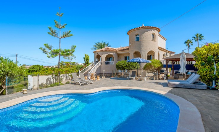 Villa - Sale - Almoradí - Almoradí