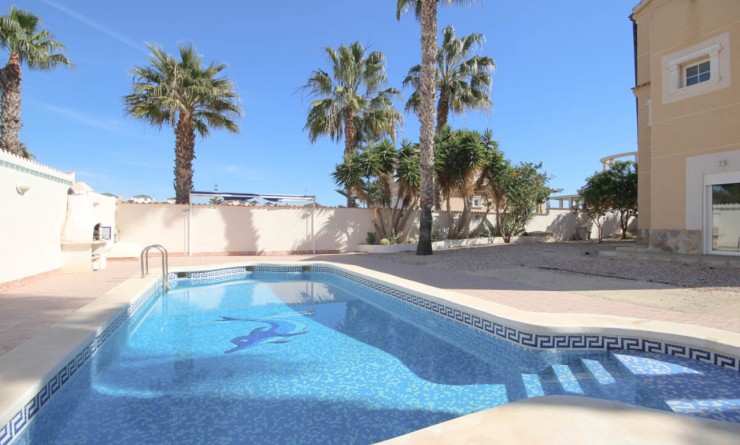 Villa - Sale - La Zenia - La Zenia