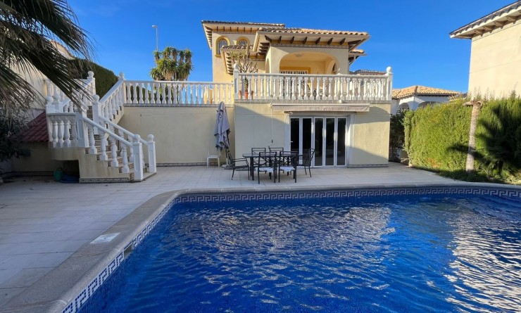 Villa - Sale - La Zenia - La Zenia