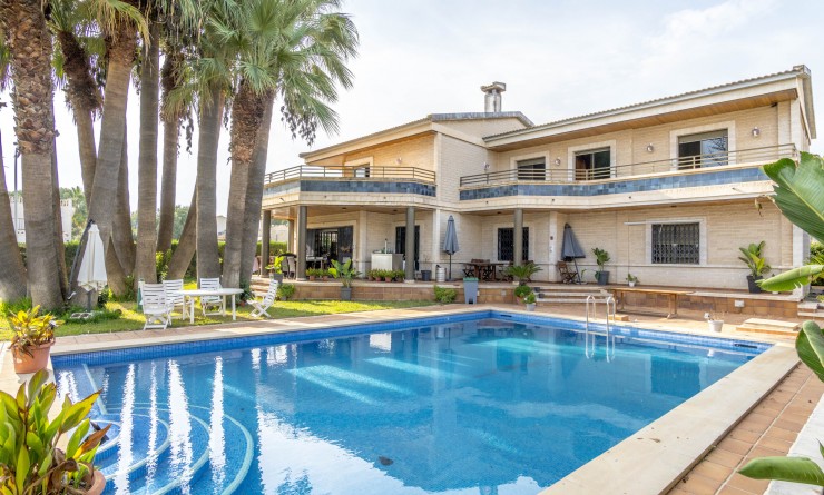 Villa - Sale - Orihuela Costa - Dehesa de campoamor