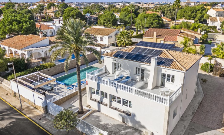 Villa - Sale - Orihuela Costa - La Zenia