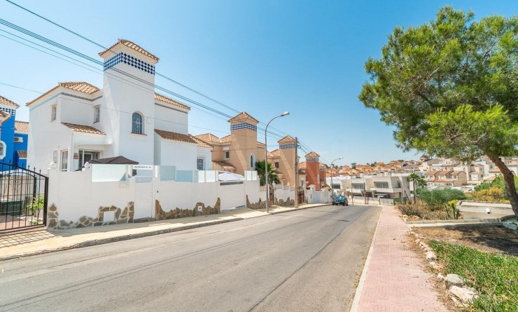 Villa - Sale - San Miguel de Salinas - Las filipinas