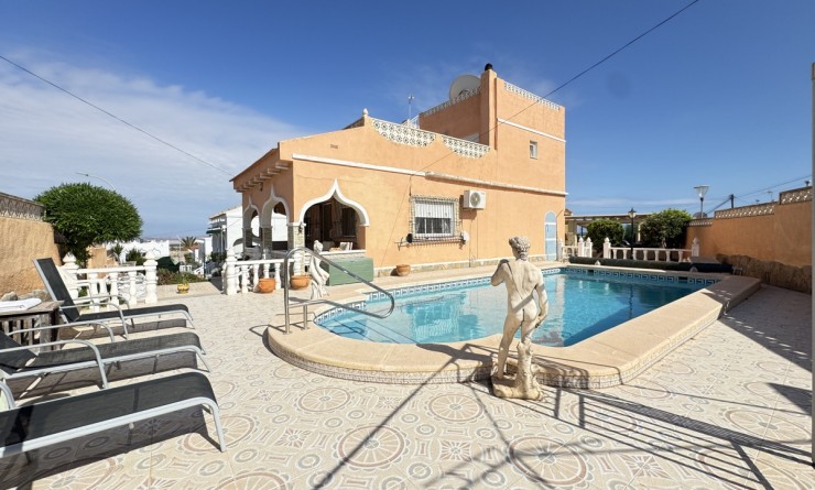 Villa - Sale - San Miguel de Salinas - San Miguel de Salinas