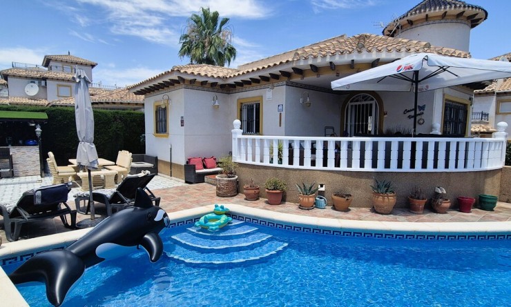 Villa - Sale - Villamartín - Costa Blanca