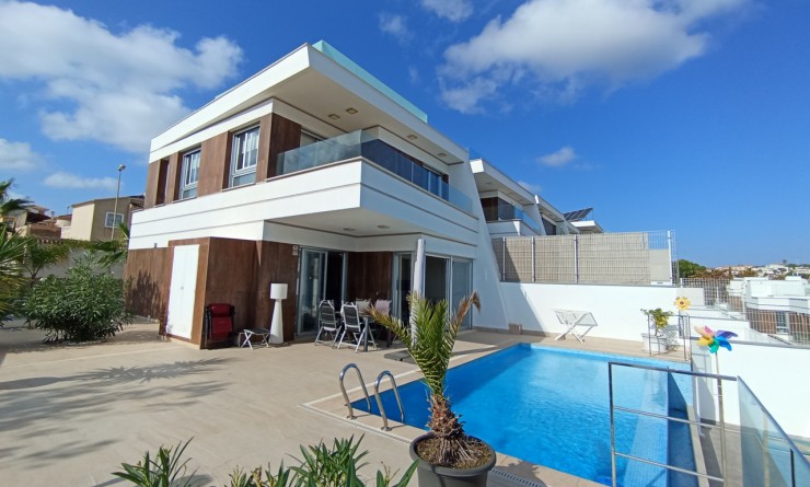 Villa - Sale - Villamartín - Villamartín