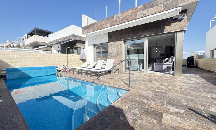 Villa - Sale - Villamartín - Villamartín