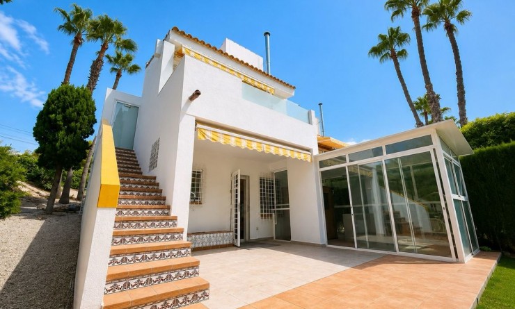 Villa - Sale - Villamartín - Villamartín