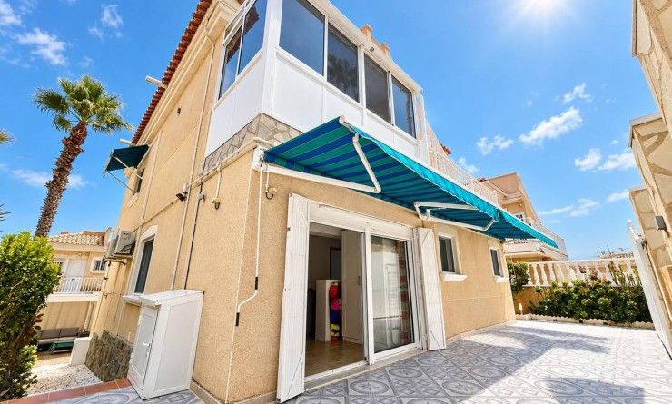 Villa - Sale - Villamartín - Villamartín