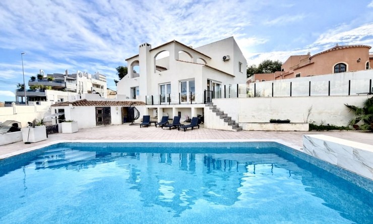 Villa - Sale - Villamartín - Villamartín