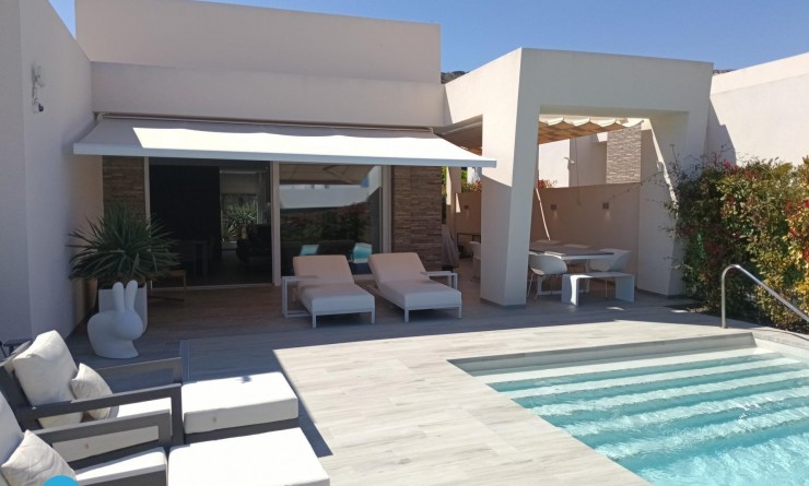 Villa - Wederverkoop - Algorfa - Club de Golf La Finca
