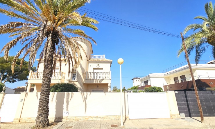 Villa - Wederverkoop - Cabo Roig - Cabo Roig