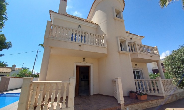 Villa - Wederverkoop - Cabo Roig - Cabo Roig