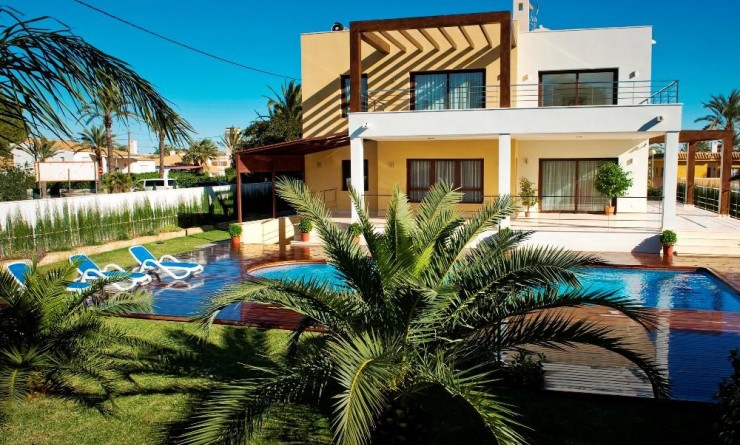 Villa - Wederverkoop - Cabo Roig - Cabo Roig