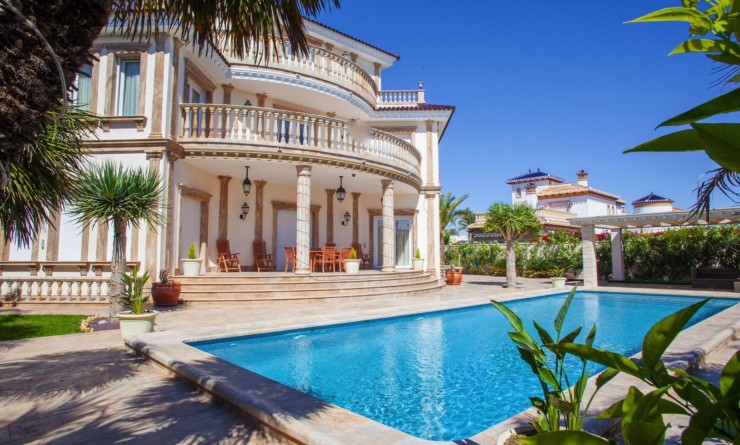 Villa - Wederverkoop - Cabo Roig - Cabo Roig