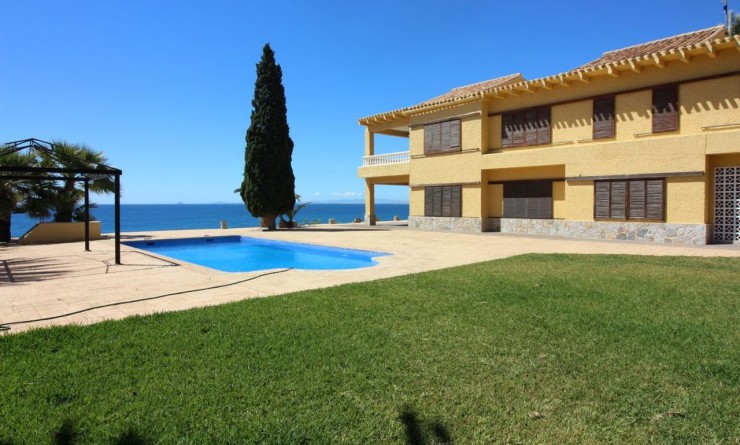 Villa - Wederverkoop - Cabo Roig - Cabo Roig