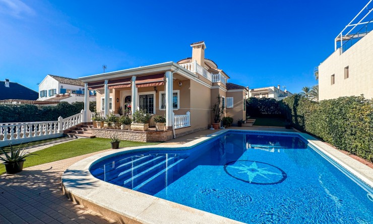 Villa - Wederverkoop - La Mata - La Mata
