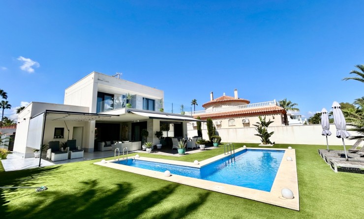 Villa - Wederverkoop - LOS URRUTIAS - LOS URRUTIAS