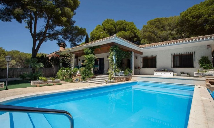 Villa - Wederverkoop - Orihuela - Campoamor