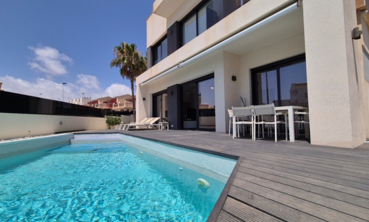 Villa - Wederverkoop - Torrevieja - Costa Blanca Sur