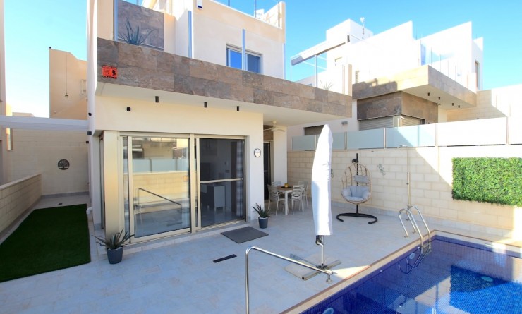 Villa - Wederverkoop - Villamartín - Villamartín