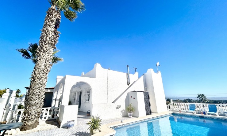 Villa - Wederverkoop - Villamartín - Villamartín