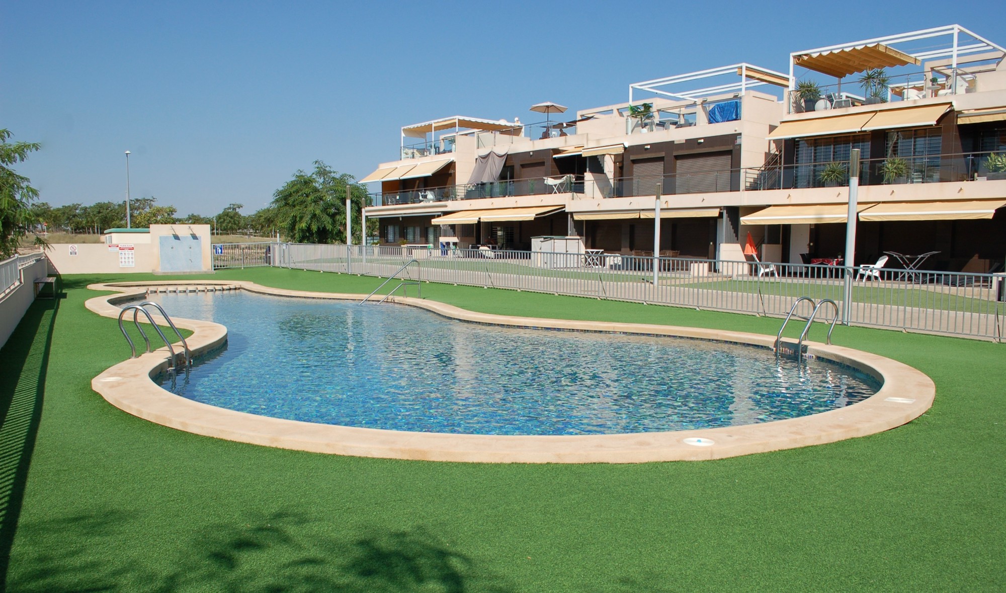 Bungalow · Herverkoop - Pilar de la Horadada · Mil Palmeras · Alicante · Spanje