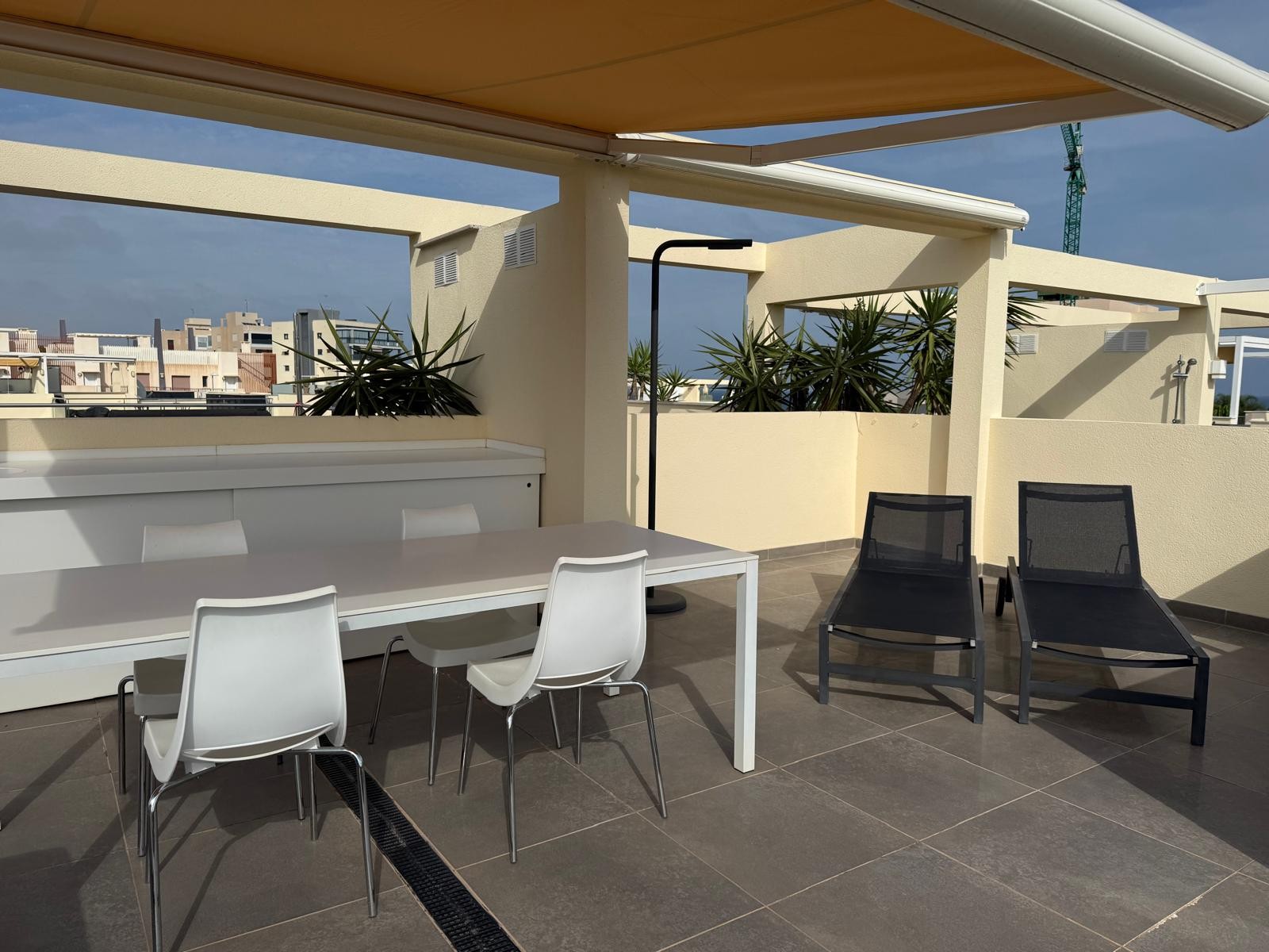 Bungalow · Herverkoop - Pilar de la Horadada · Mil Palmeras · Alicante · Spanje Bungalow · Herverkoop - Pilar de la Horadada · Mil Palmeras · Alicante · Spanje