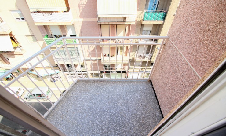 Sale - Apartment - Top Floor Apartment - Elche - Center