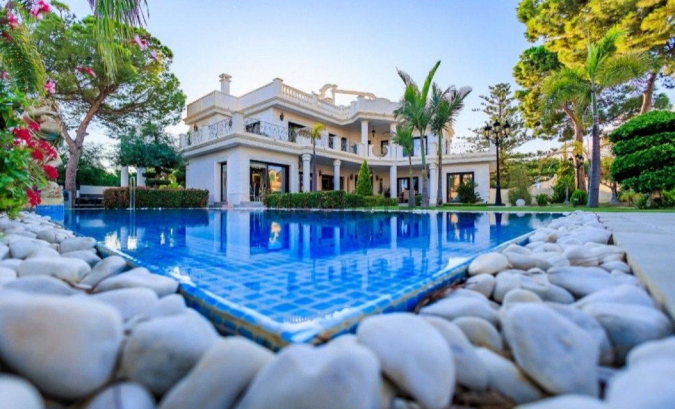 Sale - Luxury Villa - Campoamor