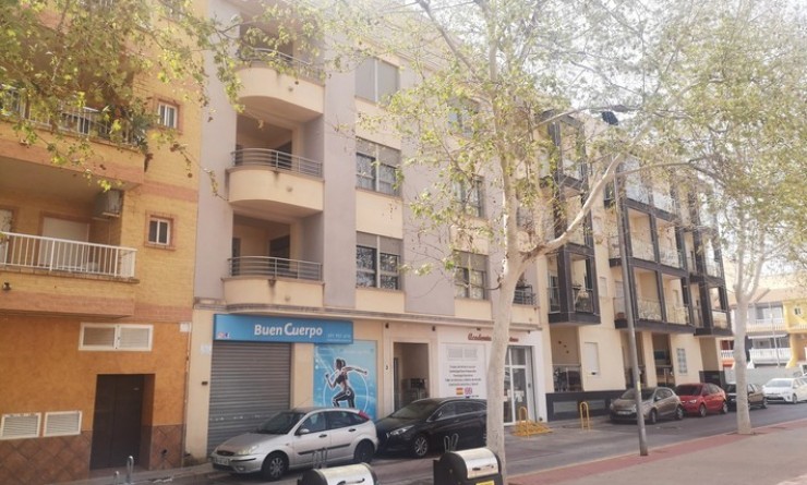 Revente - Apartment / flat - Los Montesinos
