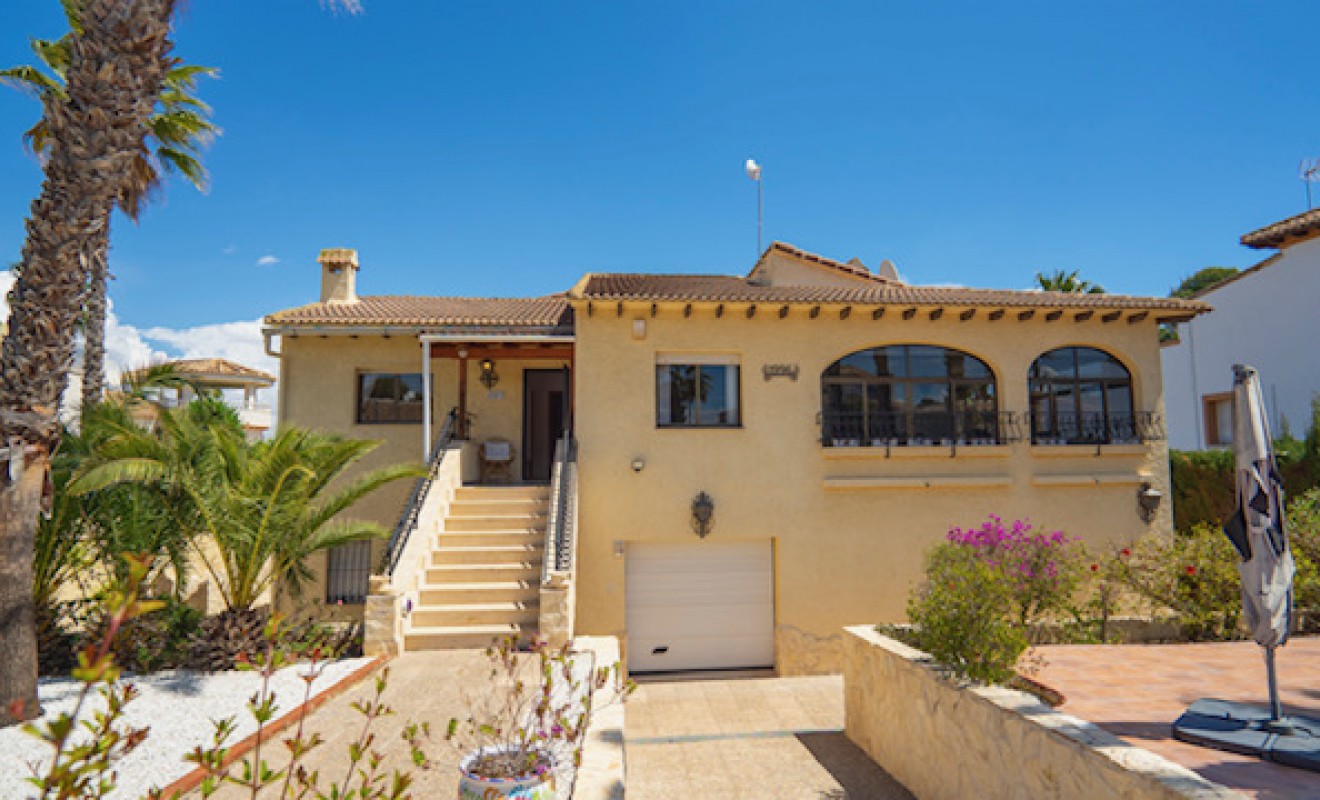 Revente - Villa - Villamartín - Avenida Las Brisas Villamartin