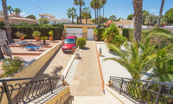 Revente - Villa - Villamartín - Avenida Las Brisas Villamartin