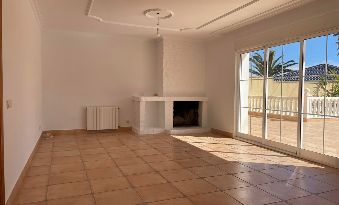 Revente - Villa - Orihuela Costa - Villamartín