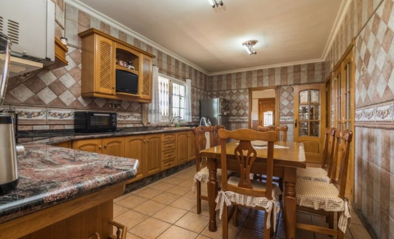 Sale - Villa - Crevillente