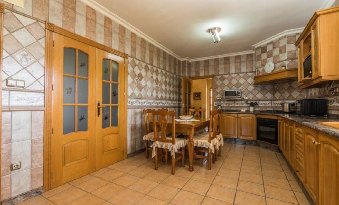 Sale - Villa - Crevillente