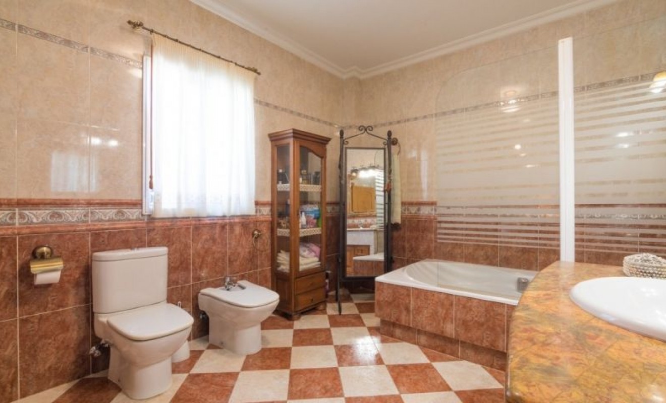 Sale - Villa - Crevillente