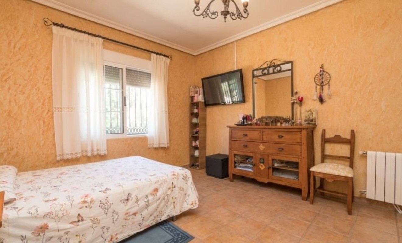 Sale - Villa - Crevillente