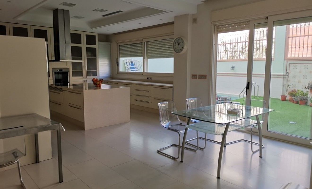 Sale - Villa - Orihuela