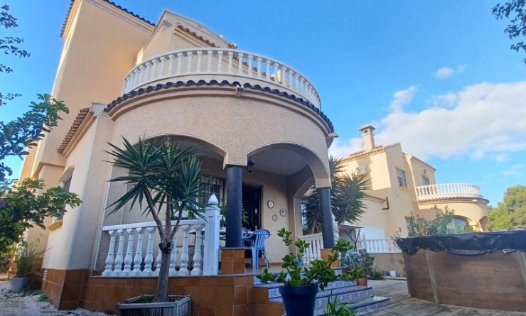 Revente - Villa - Orihuela Costa