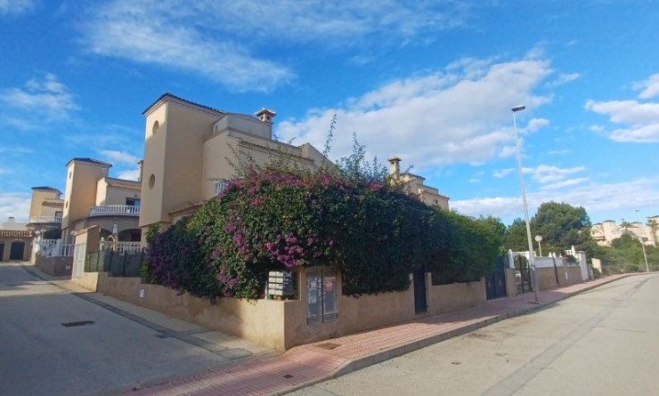 Revente - Villa - Orihuela Costa