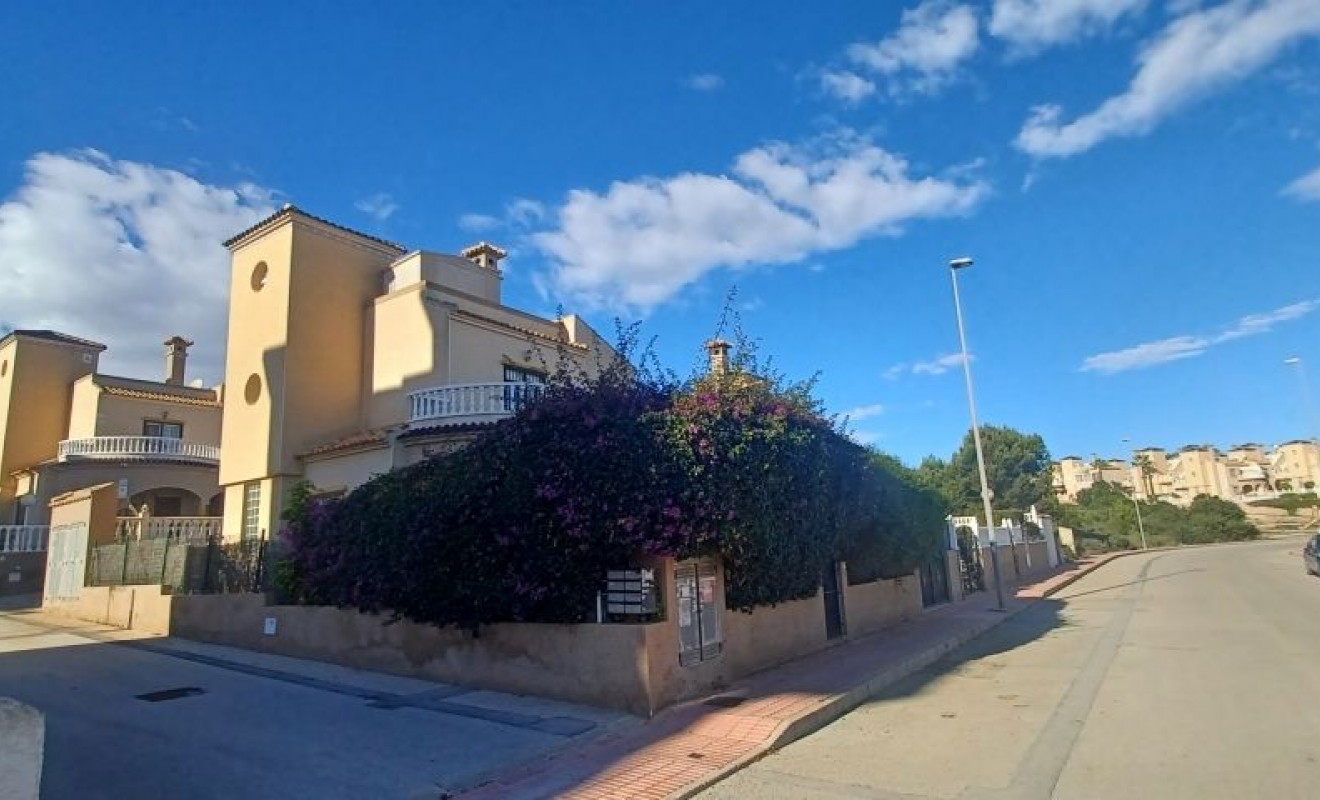 Revente - Villa - Orihuela Costa