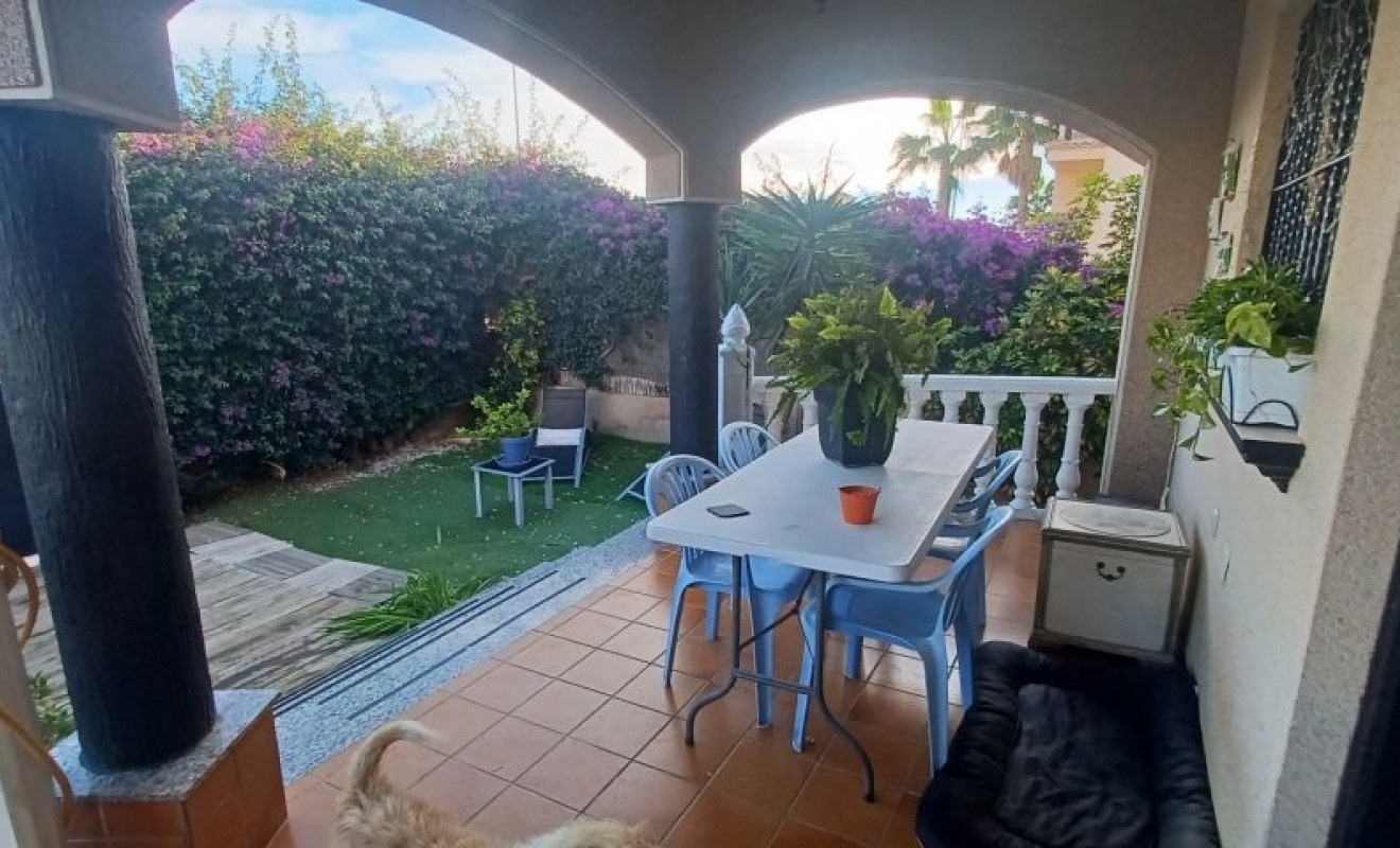 Sale - Villa - Orihuela Costa